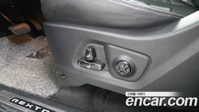 KG Mobility (SsangYong) Rexton Diesel 2.2 4WD The Black 2021 — фото 31