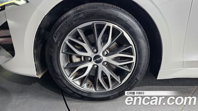 Kia K5 (III) 2.0 Trendy 2022 — фото 5