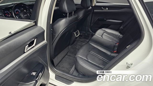 Kia K5 (III) 2.0 Trendy 2022 — фото 12