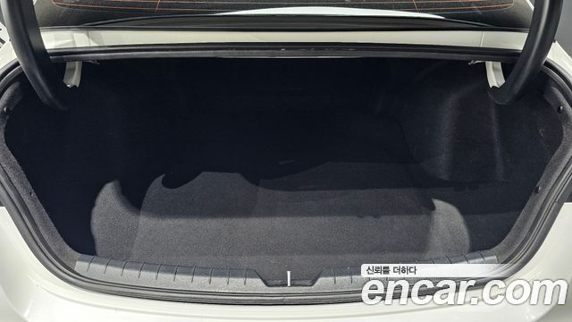 Kia K5 (III) 2.0 Trendy 2022 — фото 16