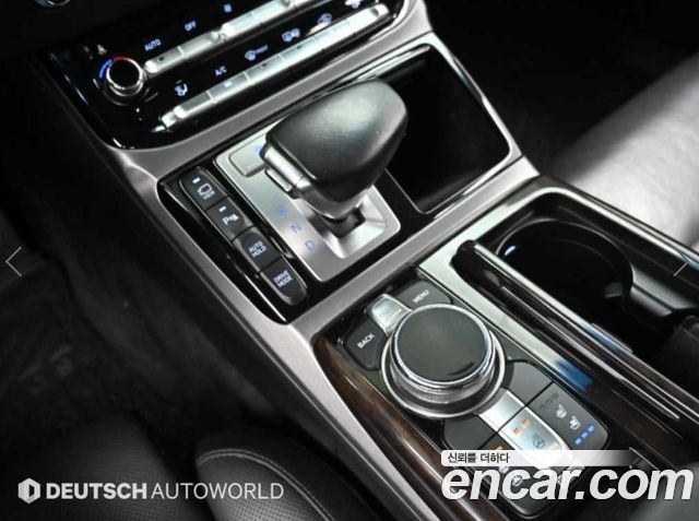 Genesis EQ900 3.8 GDI AWD Premium Luxury 2016 — фото 9