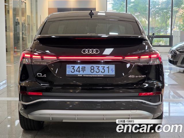 Audi Q4 e-tron (F4) 45 Premium Sportback 2026 — фото 4