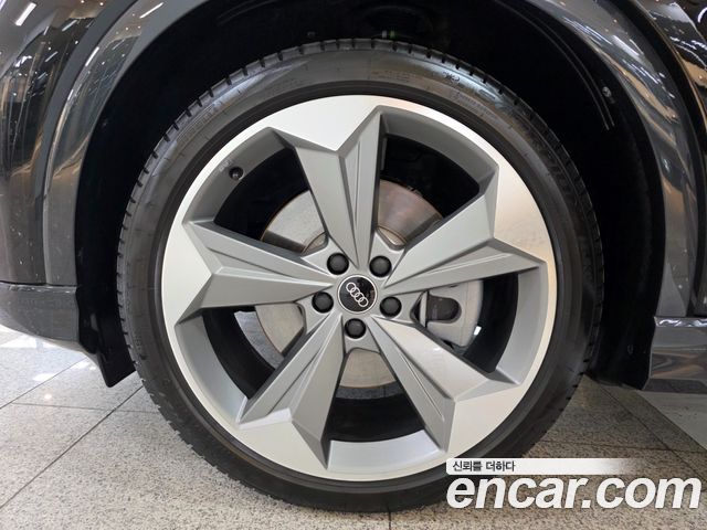 Audi Q4 e-tron (F4) 45 Premium Sportback 2026 — фото 5