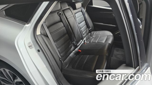 Renault Korea SM6 2.0 GDe LE 2017 — фото 12