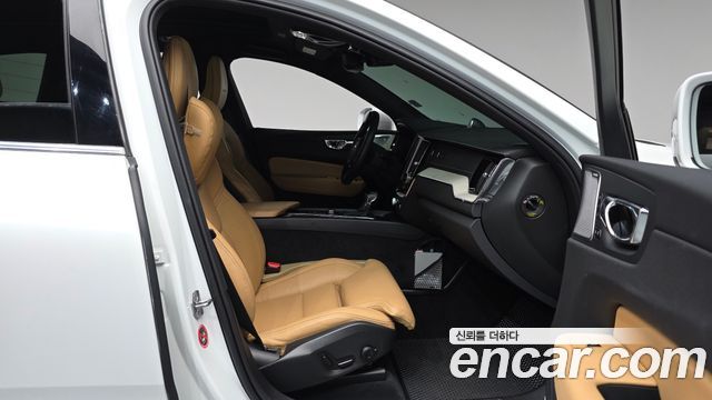 Volvo XC60 (II) T6 Inscription 2020 — фото 26