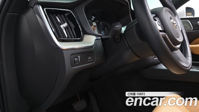 Volvo XC60 (II) T6 Inscription 2020 — фото 30
