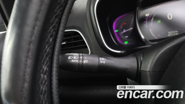 Renault Korea QM6 Diesel 4WD RE Signature 2017 — фото 29