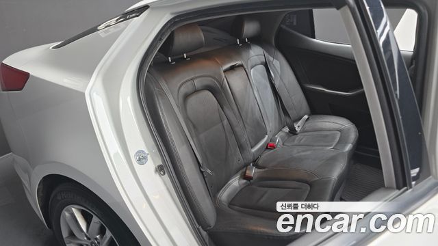 Kia K5 LPI Luxury 2011 — фото 12