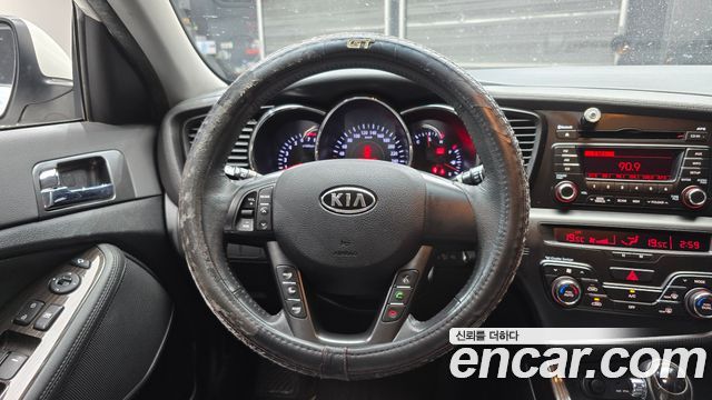 Kia K5 LPI Luxury 2011 — фото 13