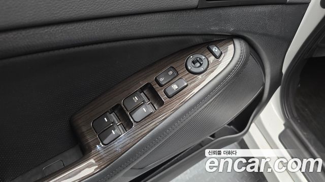 Kia K5 LPI Luxury 2011 — фото 18