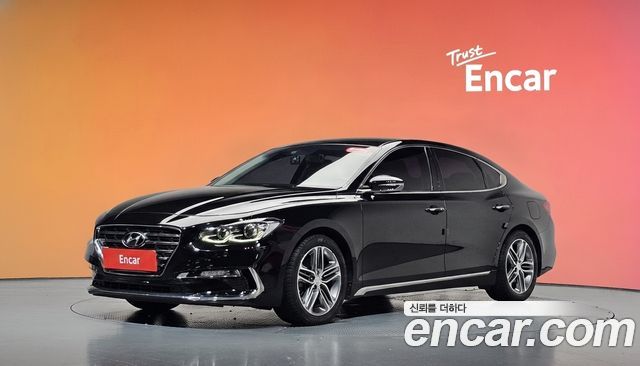 Hyundai Grandeur (IG) 3.0 LPi Modern (Rental Car)