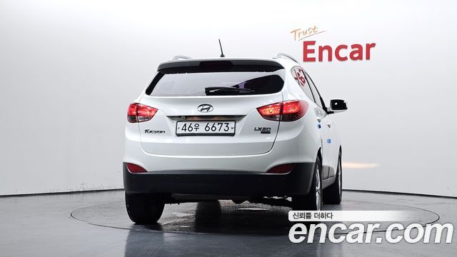 Hyundai Tucson ix Diesel 2WD LX20 Premier 2013 — фото 4