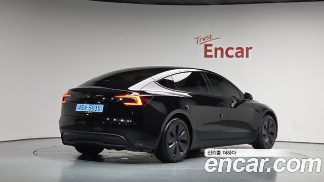 Tesla Model 3 RWD 2025 — фото 2
