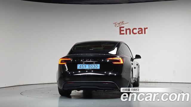 Tesla Model 3 RWD 2025 — фото 4