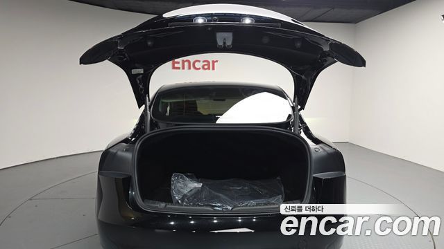 Tesla Model 3 RWD 2025 — фото 20