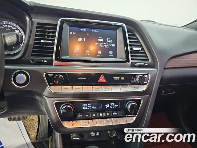 Hyundai Sonata New Rise 1.6 Turbo Premium 2018 — фото 18