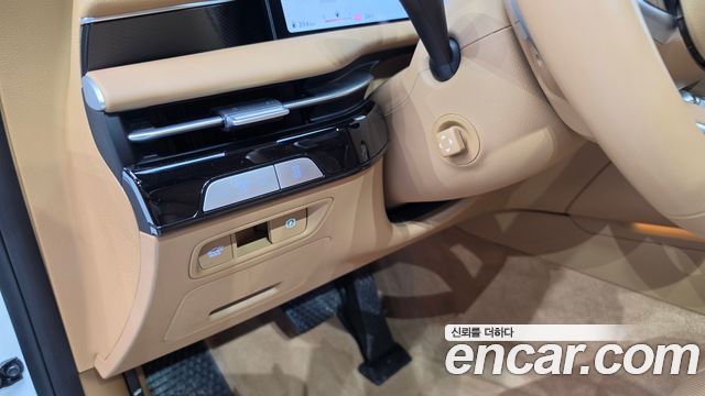Genesis G80 (RG3) Gasoline 2.5 Turbo AWD 2025 — фото 18