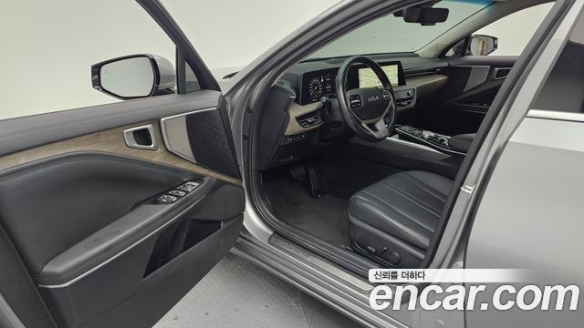 Kia K8 2.5 Gasoline 2WD Noblesse Light 2023 — фото 10