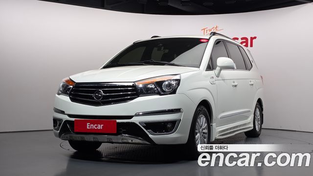KG Mobility (SsangYong) Korando Turismo 4WD TX 9-seater