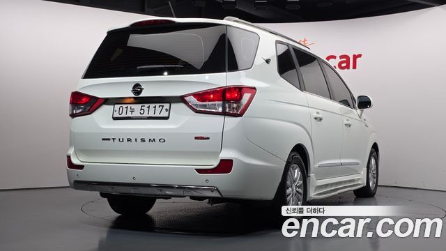 KG Mobility (SsangYong) Korando Turismo 4WD TX 9-seater 2017 — фото 2