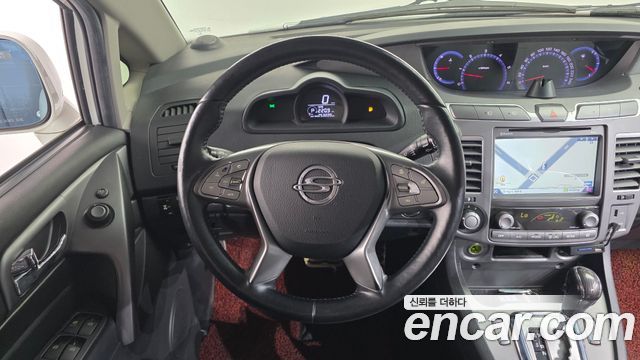 KG Mobility (SsangYong) Korando Turismo 4WD TX 9-seater 2017 — фото 13