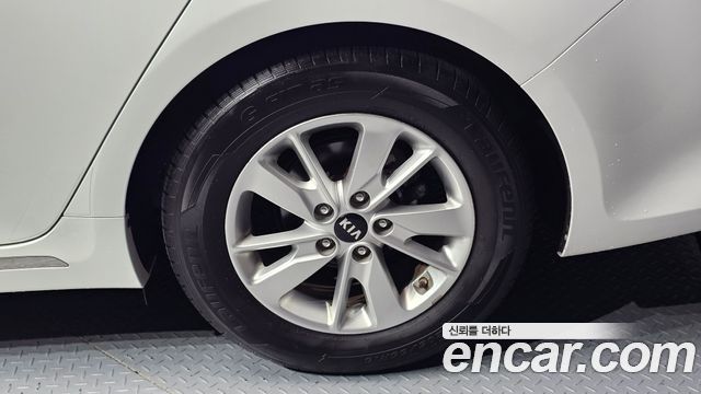 Kia K5 (II) LPI SX Luxury 2017 — фото 21