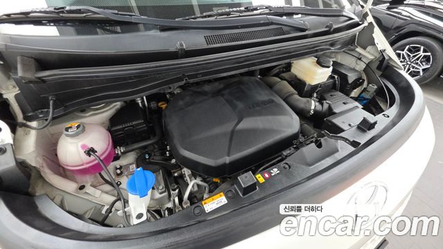 Hyundai Staria Cargo 5-Seater Smart 2022 — фото 6