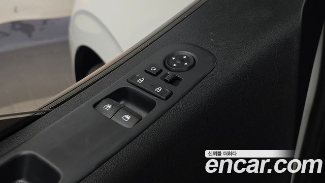 Hyundai Staria Cargo 5-Seater Smart 2022 — фото 33