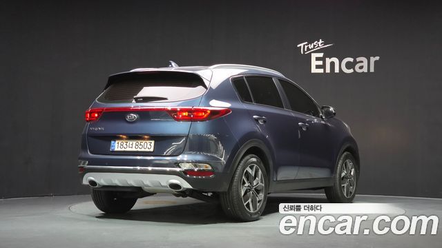 Kia Sportage The Bold Diesel 2.0 2WD Prestige 2021 — фото 2