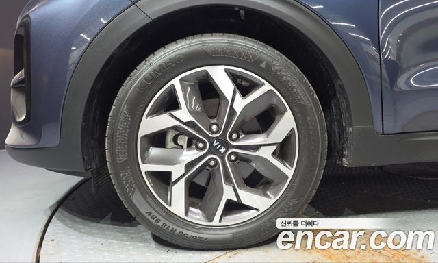 Kia Sportage The Bold Diesel 2.0 2WD Prestige 2021 — фото 5