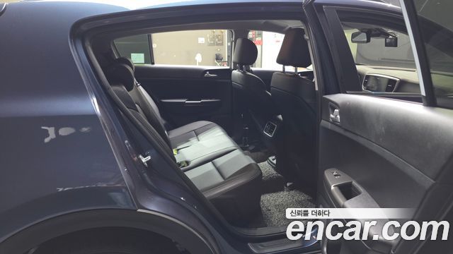 Kia Sportage The Bold Diesel 2.0 2WD Prestige 2021 — фото 11