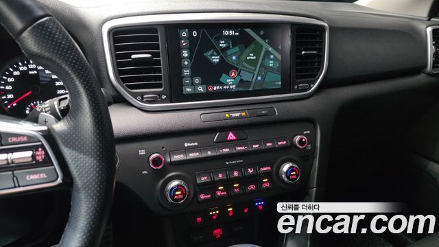 Kia Sportage The Bold Diesel 2.0 2WD Prestige 2021 — фото 13