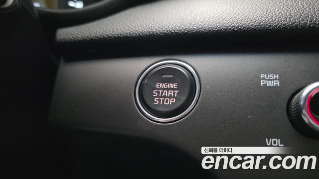 Kia Sportage The Bold Diesel 2.0 2WD Prestige 2021 — фото 20