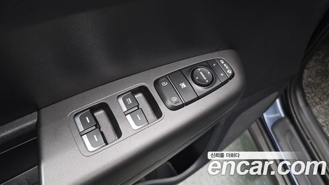 Kia Sportage The Bold Diesel 2.0 2WD Prestige 2021 — фото 29