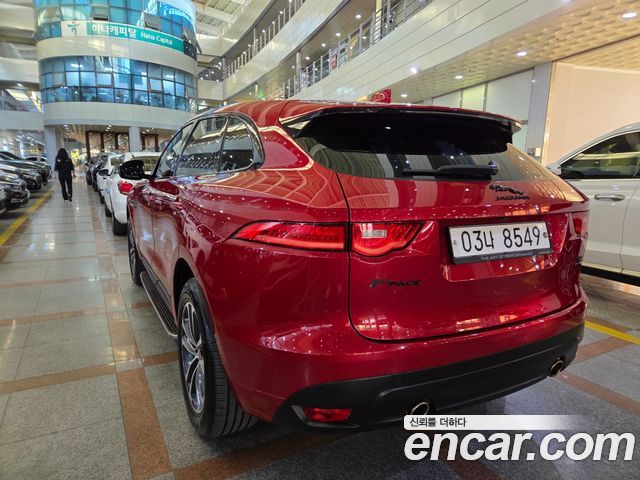 Jaguar F-PACE 35t R-Sport 2017 — фото 19