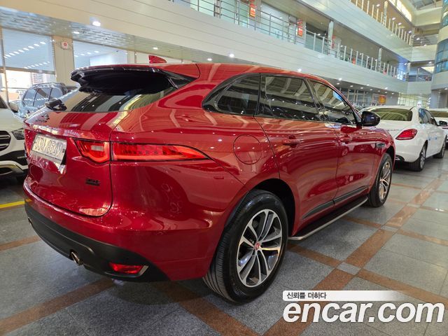 Jaguar F-PACE 35t R-Sport 2017 — фото 20