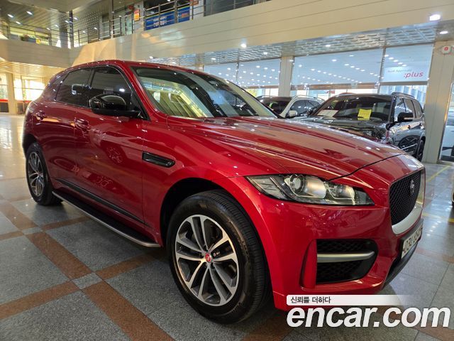 Jaguar F-PACE 35t R-Sport 2017 — фото 21