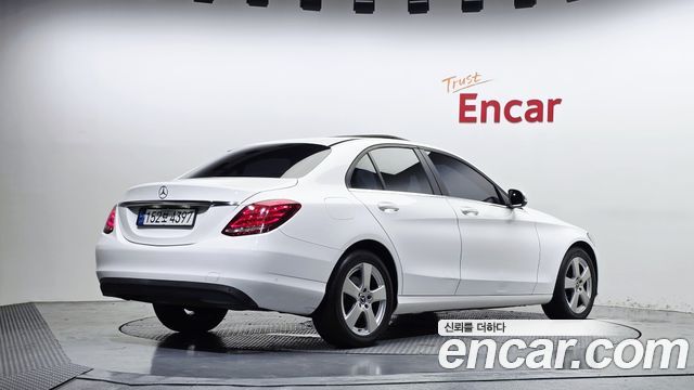 Mercedes-Benz C-Class (W205) C200 d 2018 — фото 2