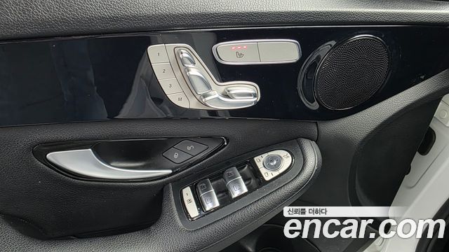 Mercedes-Benz C-Class (W205) C200 d 2018 — фото 17