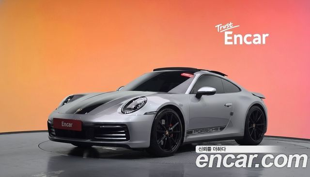 Porsche 911 (992) Carrera 4S
