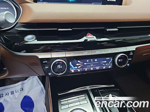 Genesis G80 (RG3) Gasoline 2.5 Turbo AWD 2024 — фото 10