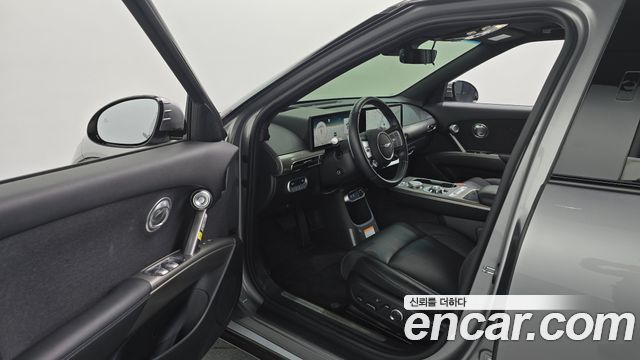 Genesis GV60 Standard 2023 — фото 10