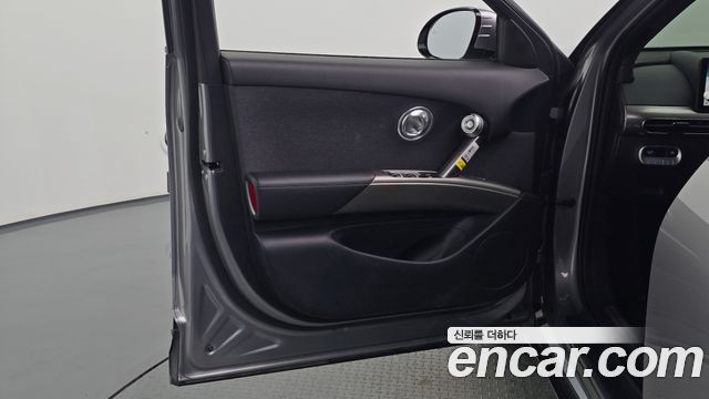 Genesis GV60 Standard 2023 — фото 24