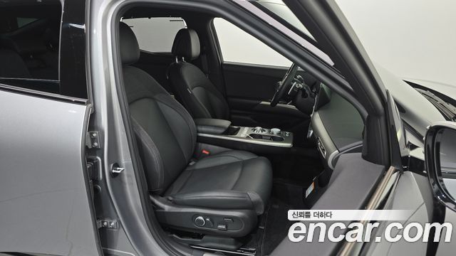 Genesis GV60 Standard 2023 — фото 26