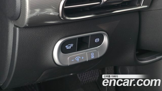 Genesis GV60 Standard 2023 — фото 27