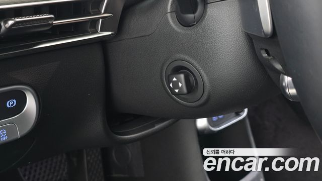 Genesis GV60 Standard 2023 — фото 28