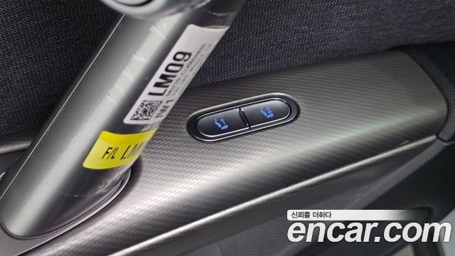 Genesis GV60 Standard 2023 — фото 35
