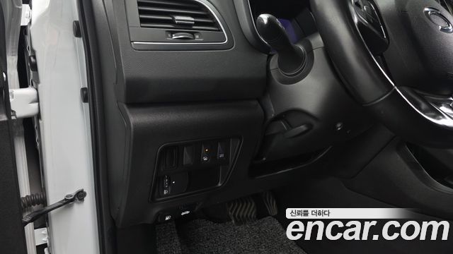 Renault Korea QM6 2.0 LPe LE 2WD 2020 — фото 13