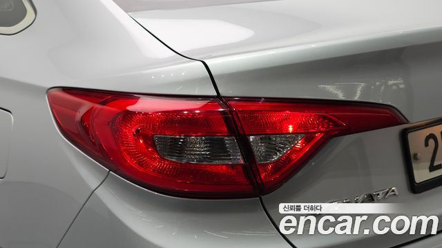 Hyundai Sonata (LF) LPI Modern 2015 — фото 23