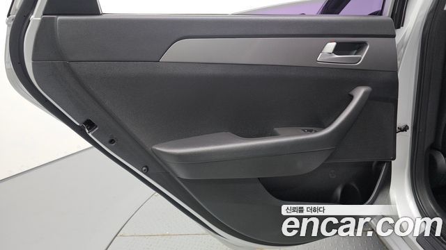 Hyundai Sonata (LF) LPI Modern 2015 — фото 25